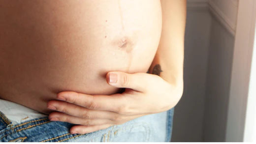 Vibraciones en el vientre en el embarazo: ¿Por qué sucede?